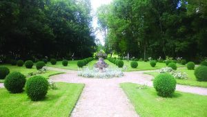 Parc du château de Dampierre-sur-Boutonne